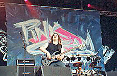 Viel pinkfarbige Sahne auf dem Backdrop ...