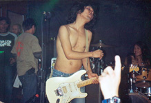 YEAH!!! (Eine Hand ist halt immer im Bild, wenn man aus der Meute raus fotografiert ...)