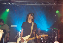 Auch die Lichteffekte sind auf den Mann in der Mitte zugeschnitten.