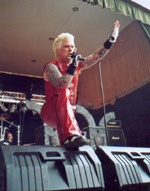 Trotz rotem Gummianzug nochmal: Sweden ROCKS!! (auch wenn's evtl. nach ca. 15 Jahren der erste Gig ist!?)