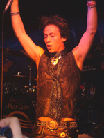 Sensationeller Sänger: Sheldon Tarsha - besser als Axl Rose oder Scott Weiland!