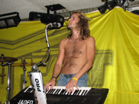 Keyboarder von Jaded Heart (und übrigens auch Mike Tramp) sowie die 'Geheimwaffe' von Mad Max: Henning Wanner