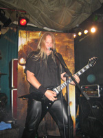 Oddleif von COMMUNIC löst die Doppelaufgabe mit Bravour