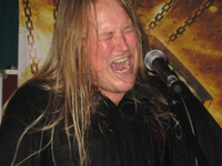 'Under a luminious skyyyyyyyyyyy!!!'