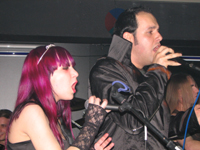 Nektarios Bamiatzis und (Gast?-)Sängerin Anna Wittenbrink von CIRCUIT VISION