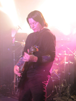 Sympathisches Gebolze aus England: Onslaught