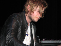 Strubelkopf aus Passion: Jon Courtney, der Kopf von PURE REASON REVOLUTION