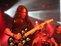 Michael Wilton sieht als einziger noch so aus wie früher ...