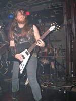 ... und mit der gleichen Gitarre der Zweite!