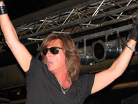 Klassischer Hardrock-Frontman und Performer