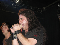 'Hallo Spaceboy? Are you out there ...' Nils sucht John Cyriis - kleiner Inside-Joke