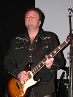 Schließe die Augen und genieße die Musik eines Könners!