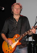 Der 'neue' Gitarrist Muddy Manninen, auch schon 3 Jahre dabei