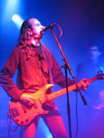 Oliver Hotz von Sin Lizzy bringt den Spirit der Iren rüber.