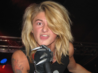 We are the youth gone wild!! KISSIN' DYNAMITE-Sänger Hannes