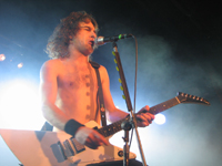 Energiebündel Joel O'Keefe in Aktion - und die Menge rastet aus!!!