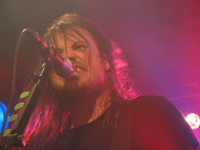 Und Basser Justin Street