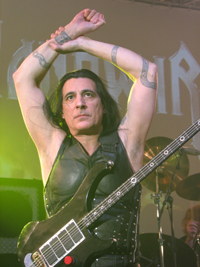 Helge Schneider würde sagen: 'Albern, is doch albern!!'