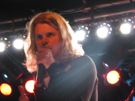 Five And The Red One-Sänger