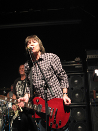 Und Paul Raymond an der Gitarre