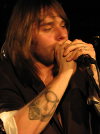 Diamond Flow von Shotgun Express: Na, wer guckt denn da vom Unterarm?