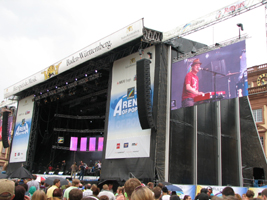 Die imposante 53 Meter breite Bühne