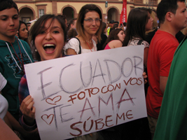 Vorfreude bei einer Südamerikanerin!