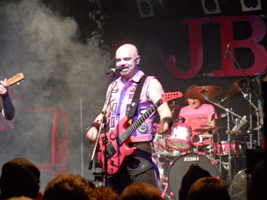 Hannes geht in Rauch auf