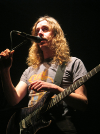 Der Zeremonienmeister im Ozzy-Shirt: Mikael Akerfeldt