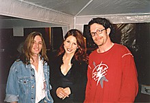 Lee Aaron mit Frank Kraus (links) und Jochen Mayer von Demon Drive